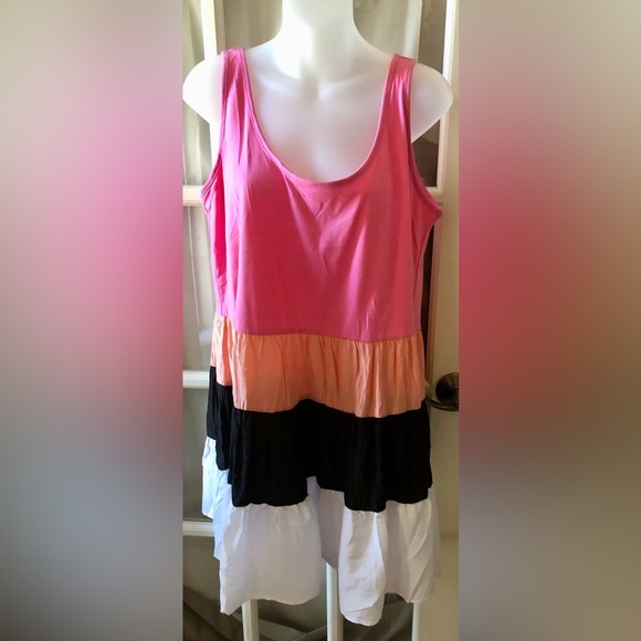 Women’s sleeveless block color mini dress in size Large - Picture 3 of 8